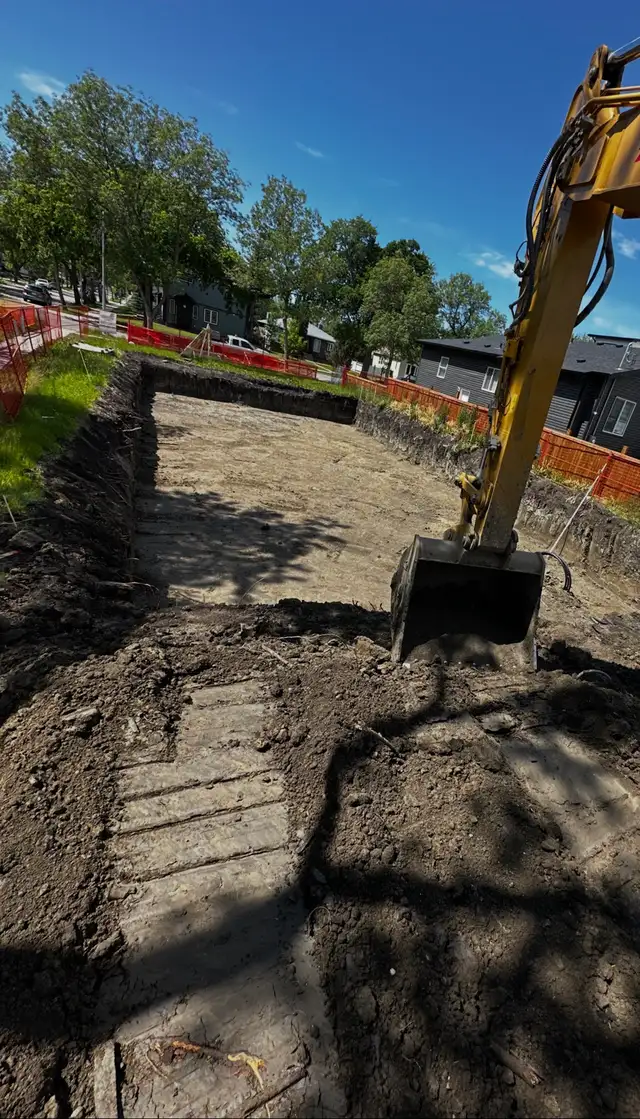 Talented Excavator Operator for Hire - Photo 7