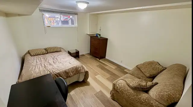 Furnished large bright room Single male $890 m all utilities - Photo 3