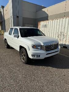 Honda Ridgeline - Photo 2