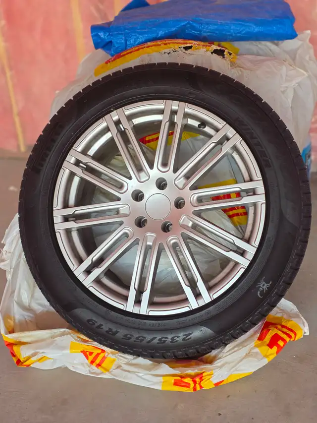 4 Winter Tires with Rims for Mercedes Benz GLC 300.