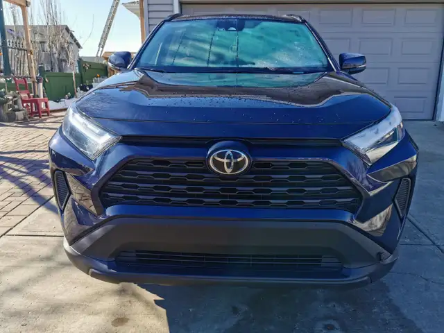 2024 Toyota RAV4 XLE Loaded Dark Blue w/2 Sets Tires on Rims
