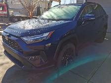 2024 Toyota RAV4 XLE Loaded Dark Blue w/2 Sets Tires on Rims - Photo 3
