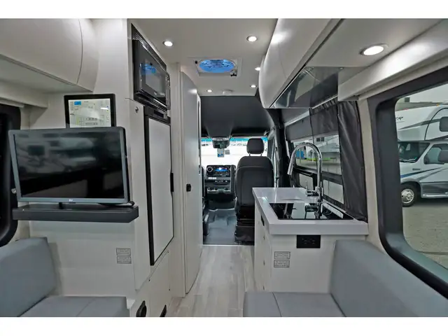 2026 Pleasure-Way The Ascent Ascent Classe B 19 pieds ! Nouveau - Photo 29