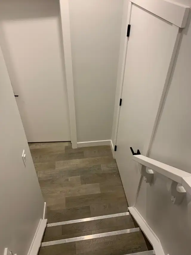 2 Bedroom Legal Basement Suite - Photo 2