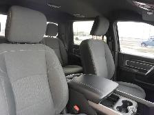 2019 Ram 3500 Big Horn 4x4 - NIGHT EDITION! - 6.7L Cummins - Photo 4