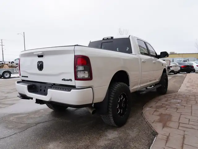 2019 Ram 3500 Big Horn 4x4 - NIGHT EDITION! - 6.7L Cummins - Photo 12