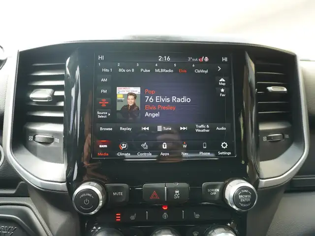 2019 Ram 3500 Big Horn 4x4 - NIGHT EDITION! - 6.7L Cummins - Photo 26