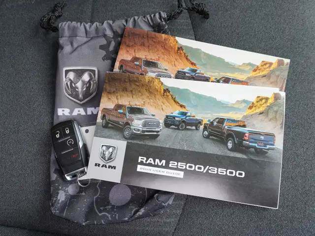 2019 Ram 3500 Big Horn 4x4 - NIGHT EDITION! - 6.7L Cummins - Photo 47