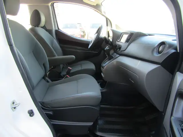 2020 Nissan NV200 Compact Cargo I4 SV APPLE CARPLAY / BACKUP CAM - Photo 33
