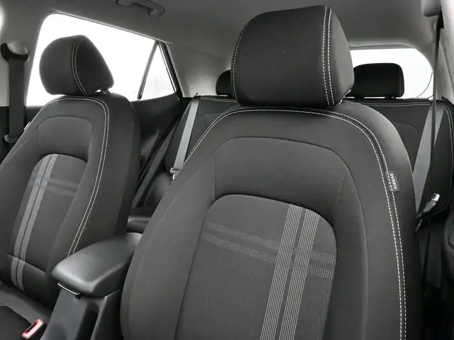 2025 Hyundai Venue Preferred 902-466-9550 Preferred, Alloys, Hea - Photo 7