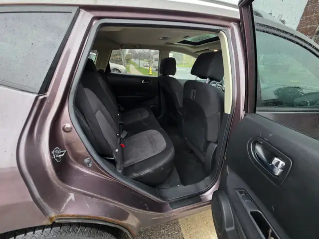2010 Nissan Rogue AWD 4dr SL - Photo 9