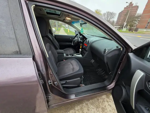 2010 Nissan Rogue AWD 4dr SL - Photo 10