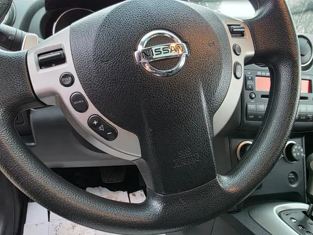 2010 Nissan Rogue AWD 4dr SL - Photo 12