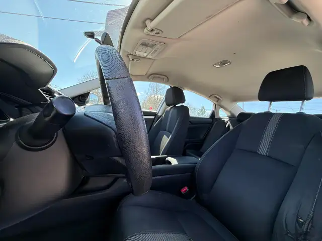 2017 Honda Civic LX - Photo 10