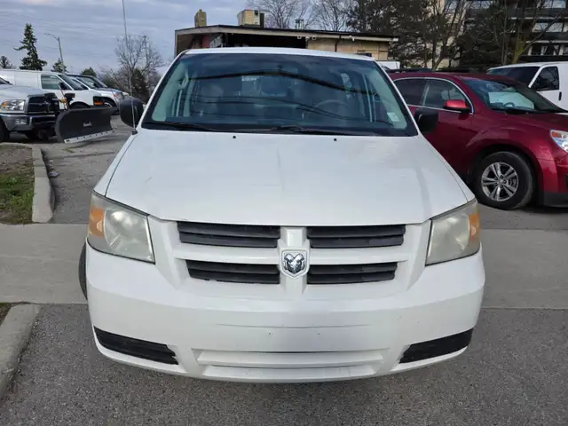 2010 Dodge Grand Caravan 119' WB - Photo 7