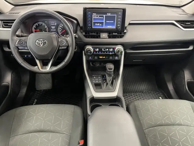Toyota RAV4 XLE 2021 - Photo 11