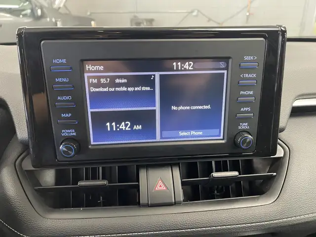 Toyota RAV4 XLE 2021 - Photo 18