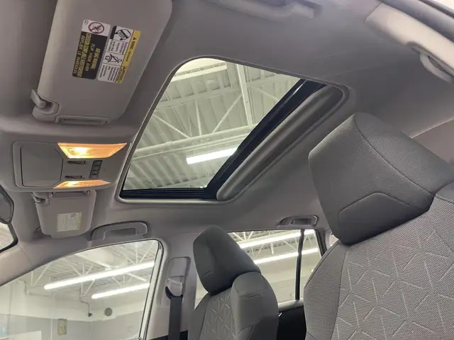 Toyota RAV4 XLE 2021 - Photo 22