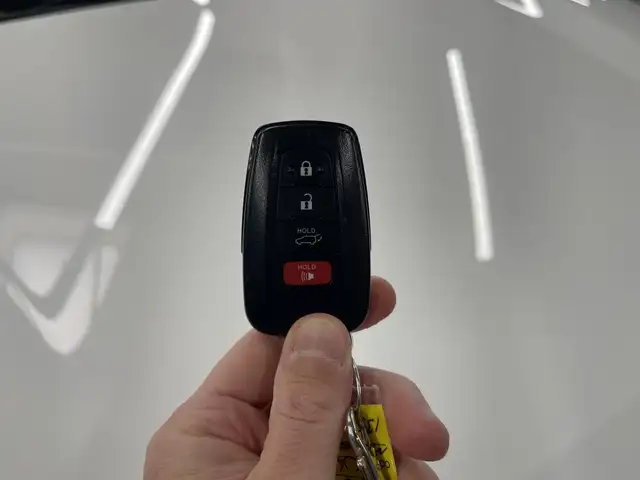 Toyota RAV4 XLE 2021 - Photo 28