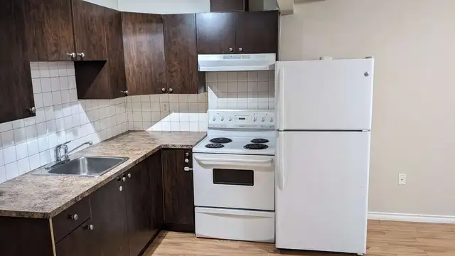 2 Beds 1 Bath Apartment/Basement - Photo 6