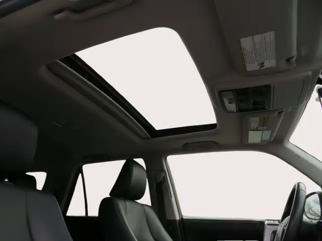 2016 Toyota 4Runner 4WD 4dr V6 SR5 - Photo 9