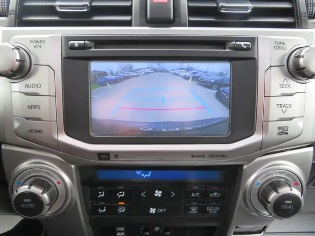 2016 Toyota 4Runner 4WD 4dr V6 SR5 - Photo 17