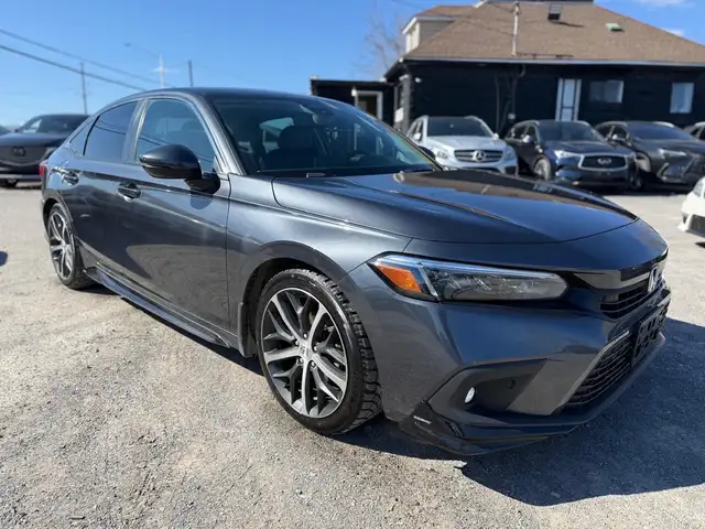 2022 Honda Civic Touring - Photo 3