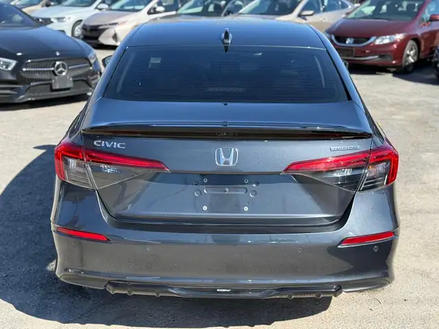 2022 Honda Civic Touring - Photo 5