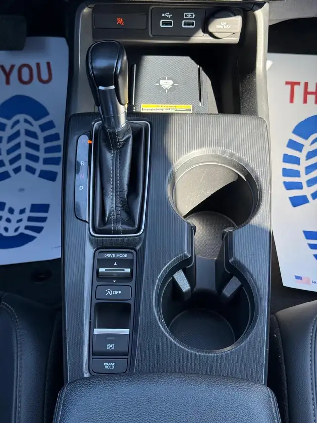 2022 Honda Civic Touring - Photo 13