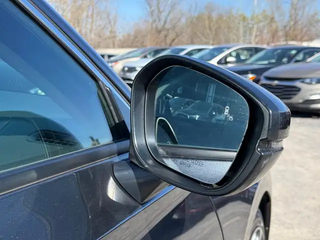 2022 Honda Civic Touring - Photo 26