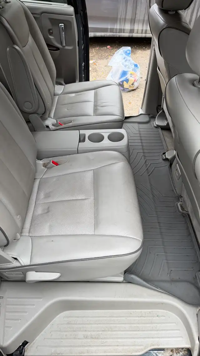 Car Interior Detailing - Photo 2