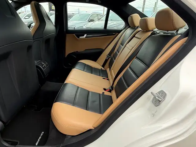 2013 Mercedes-Benz C-Class C 63 AMG - Photo 10