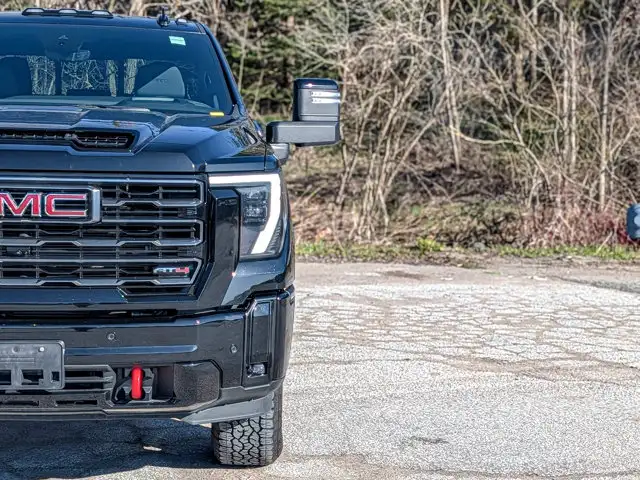 2025 GMC Sierra 2500HD AT4- Max Trailering Pkg - X31 Offroad Pkg - Photo 5