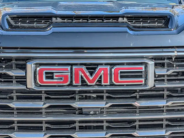 2025 GMC Sierra 2500HD AT4- Max Trailering Pkg - X31 Offroad Pkg - Photo 7