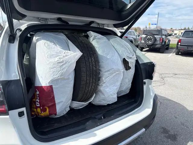 2023 Subaru Outback Limited XT Turbo! Leather, Navigation - Photo 9