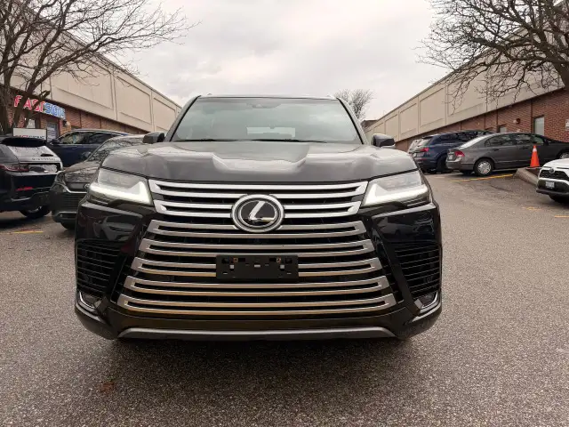2023 Lexus LX LX 600 Auto, LUXURY PACKAGE, NO ACCIDENT - Photo 2