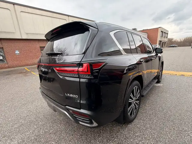 2023 Lexus LX LX 600 Auto, LUXURY PACKAGE, NO ACCIDENT - Photo 6