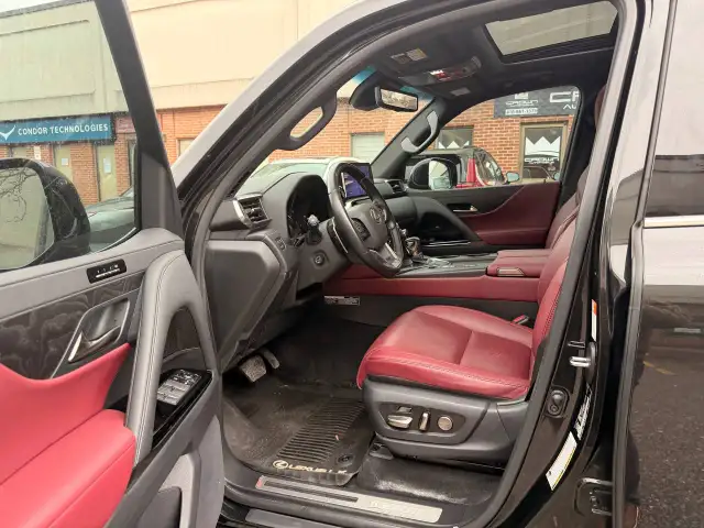 2023 Lexus LX LX 600 Auto, LUXURY PACKAGE, NO ACCIDENT - Photo 7