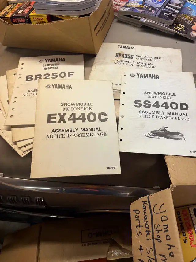 Vintage 1970- 1980  Yamaha Snowmobile Shop Manuals/ parts/ ETC - Photo 4