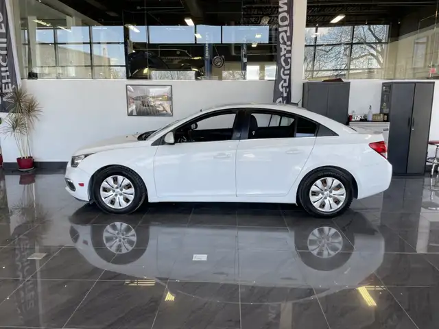 2015 Chevrolet Cruze 1LT - Photo 4