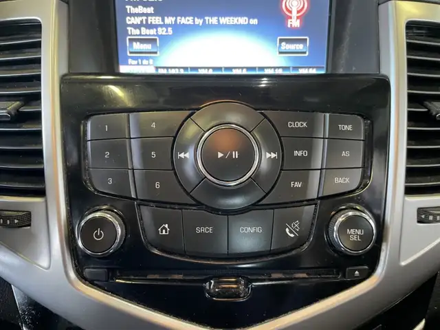 2015 Chevrolet Cruze 1LT - Photo 22