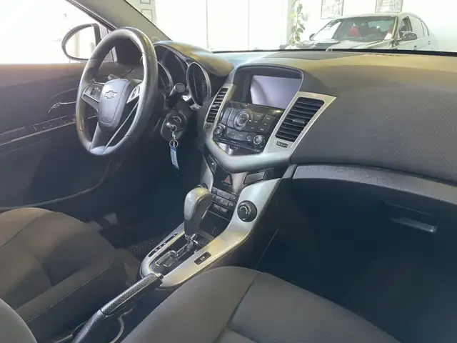 2015 Chevrolet Cruze 1LT - Photo 27