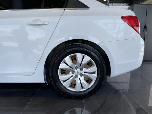 2015 Chevrolet Cruze 1LT - Photo 29