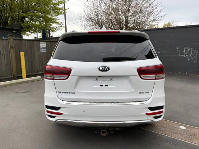 2016 Kia Sorento All-wheel Drive 4dr 2.0L Turbo SX - Photo 5