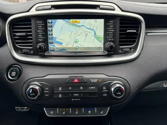 2016 Kia Sorento All-wheel Drive 4dr 2.0L Turbo SX - Photo 12