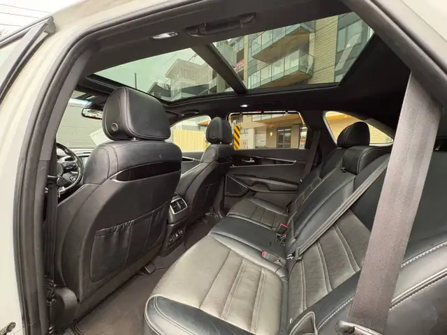2016 Kia Sorento All-wheel Drive 4dr 2.0L Turbo SX - Photo 13