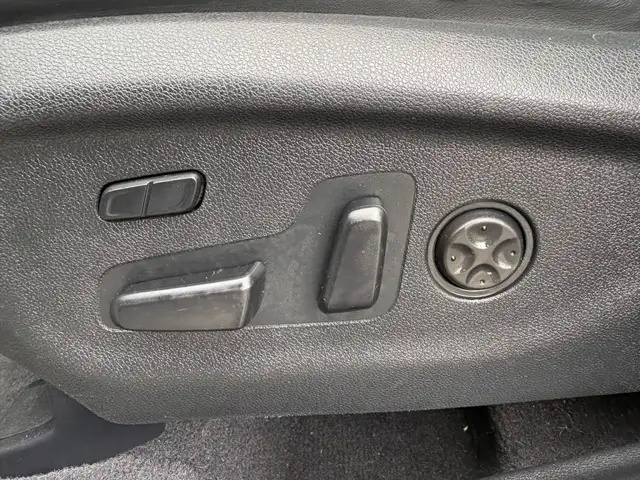 2016 Kia Sorento All-wheel Drive 4dr 2.0L Turbo SX - Photo 17