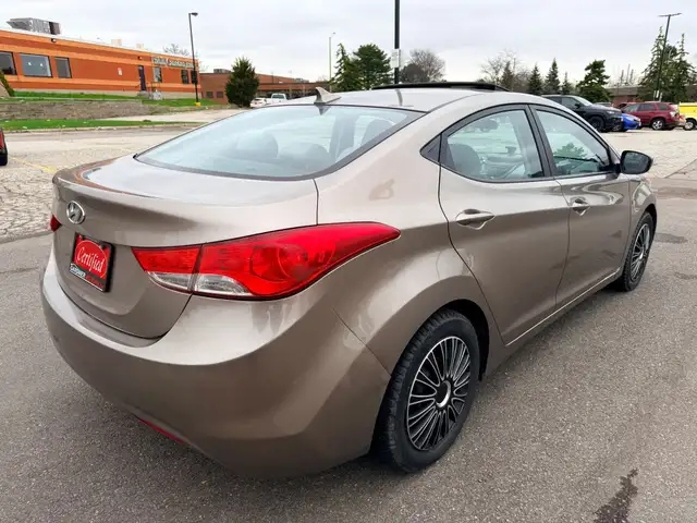 2013 Hyundai Elantra GLS 4dr Sedan (1.8L 4cyl 6M) - Photo 4
