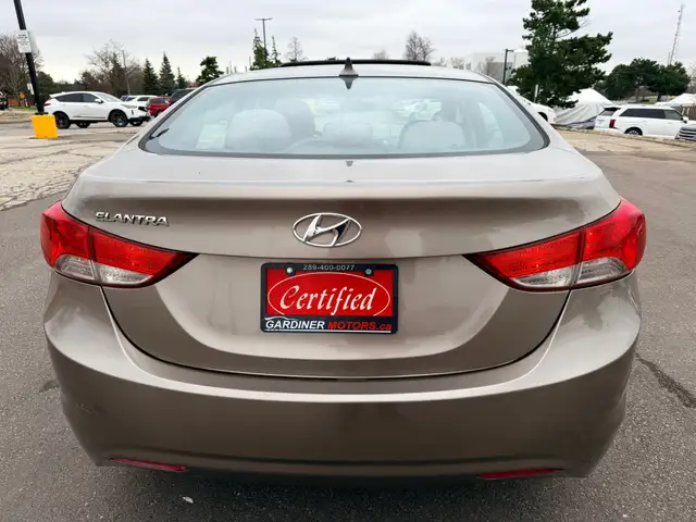 2013 Hyundai Elantra GLS 4dr Sedan (1.8L 4cyl 6M) - Photo 5