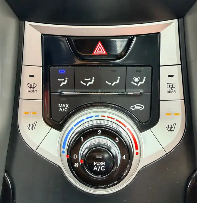 2013 Hyundai Elantra GLS 4dr Sedan (1.8L 4cyl 6M) - Photo 16